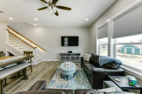 Modern Rockport Home 6 Mi to Beach!